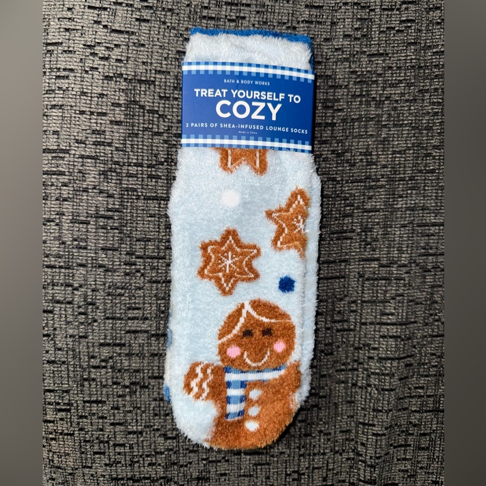 Bath & Body Works 2 Pair Shea-Infused Socks